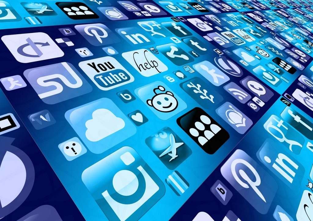 erfahren sie, wie social media marketing ihr unternehmen fördern kann. entdecken sie strategien, um ihre zielgruppe effektiv zu erreichen und ihre online-präsenz zu stärken.